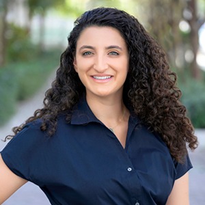 Elli Scharlin, Real Estate Agent - Compass