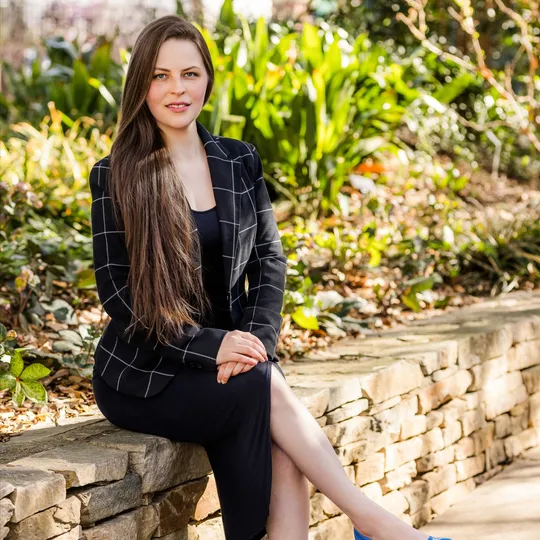 Michelle Polinger, Agent in  - Compass