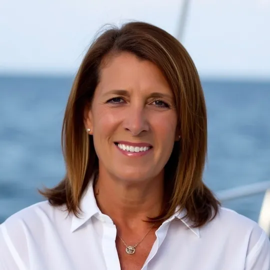 Kimberly McCall, Agent in  - Compass