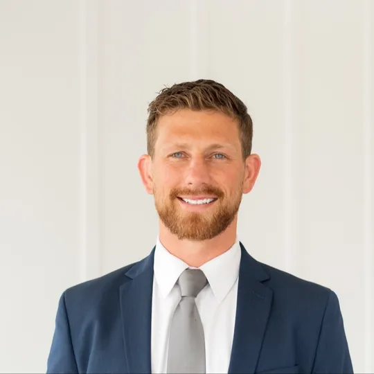 Gregory Kuchan, Agent in  - Compass