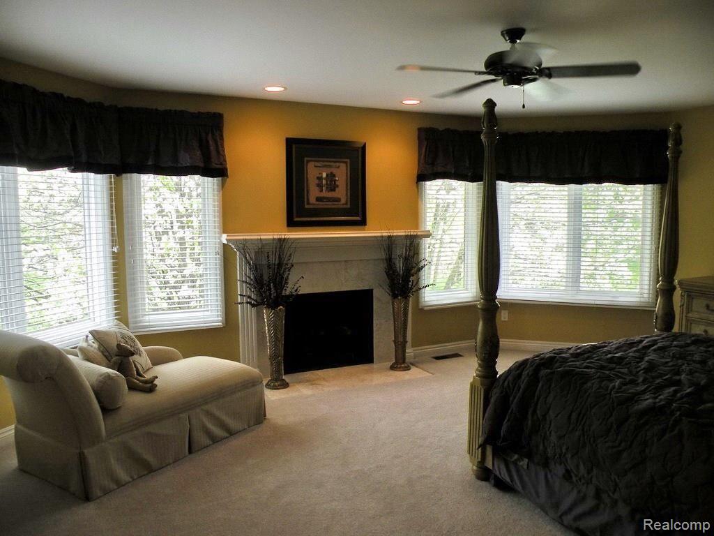 4633 Goodison Pl Drive Rochester, MI 48306 - Photo 19 of 35 Master Bedroom