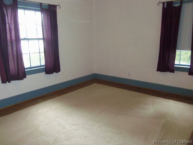 8079 Terrapin Cove Road Gloucester Point, VA 23062 - Photo 11 of 13 Gallery Image 11