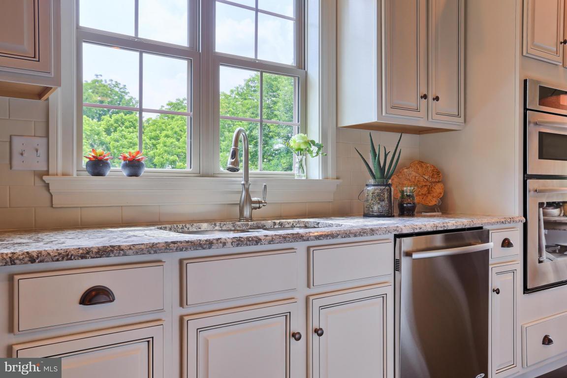 266 North Zinns Mill Road, Unit 1 Lebanon, PA 17042 - Photo 10 of 24 Gallery Image 10