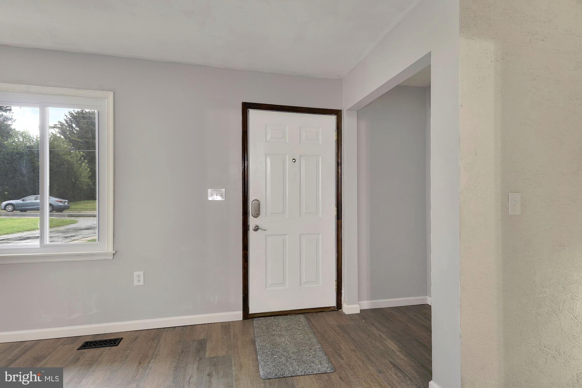 162 Sullivan Road Westminster, MD 21157 - Photo 5 of 35 Gallery Image 5