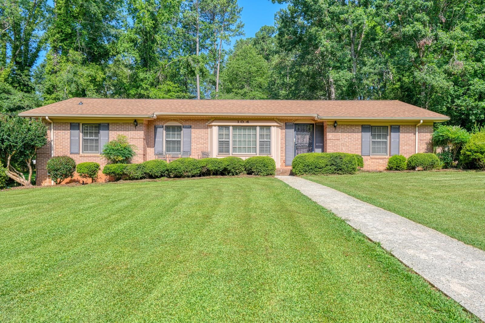 104 Pine Road Laurens, SC 29360 - Photo 1 of 47