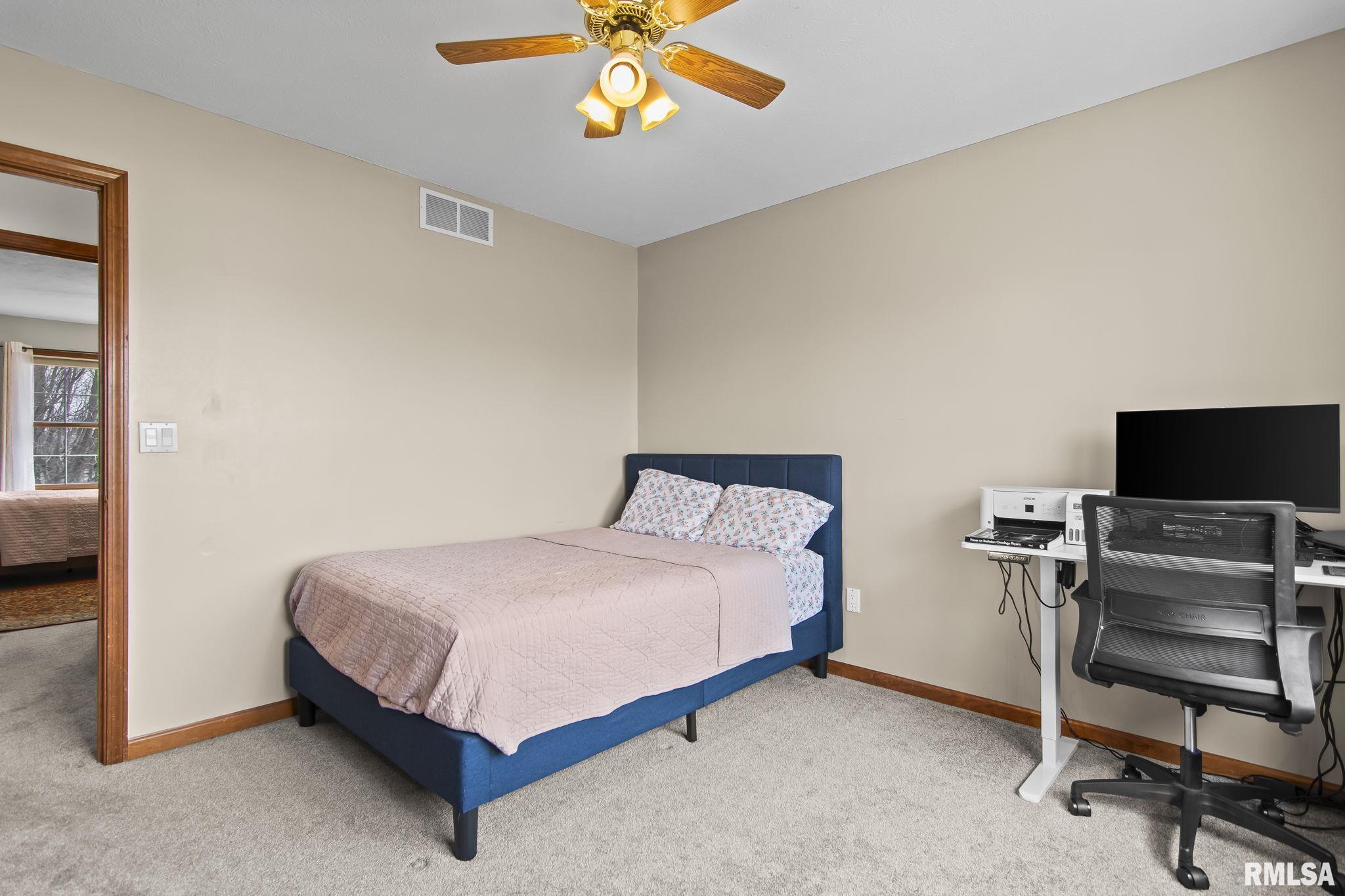 4521 Barrington Drive Springfield, IL 62711 - Photo 27 of 40