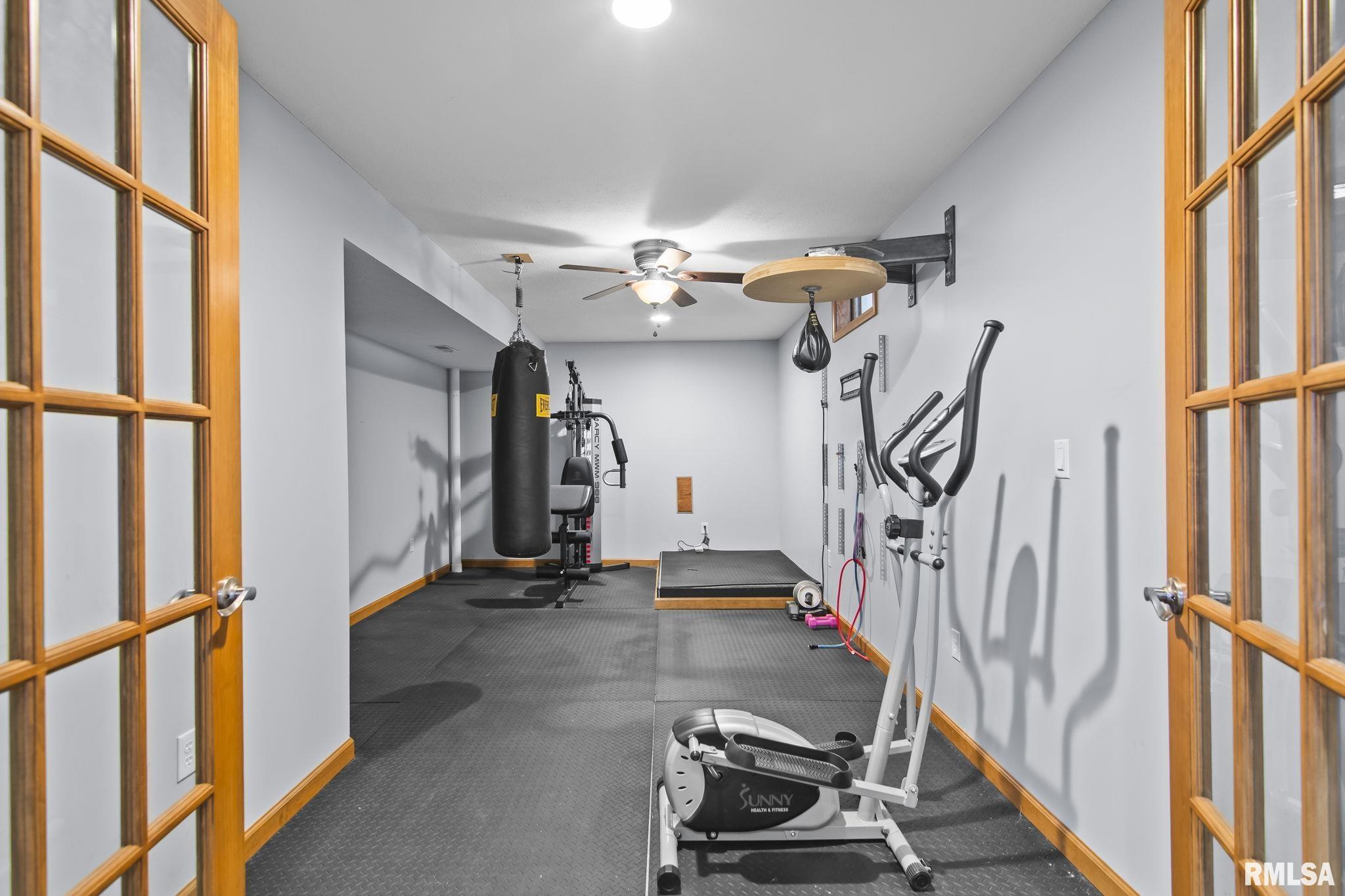 4521 Barrington Drive Springfield, IL 62711 - Photo 34 of 40