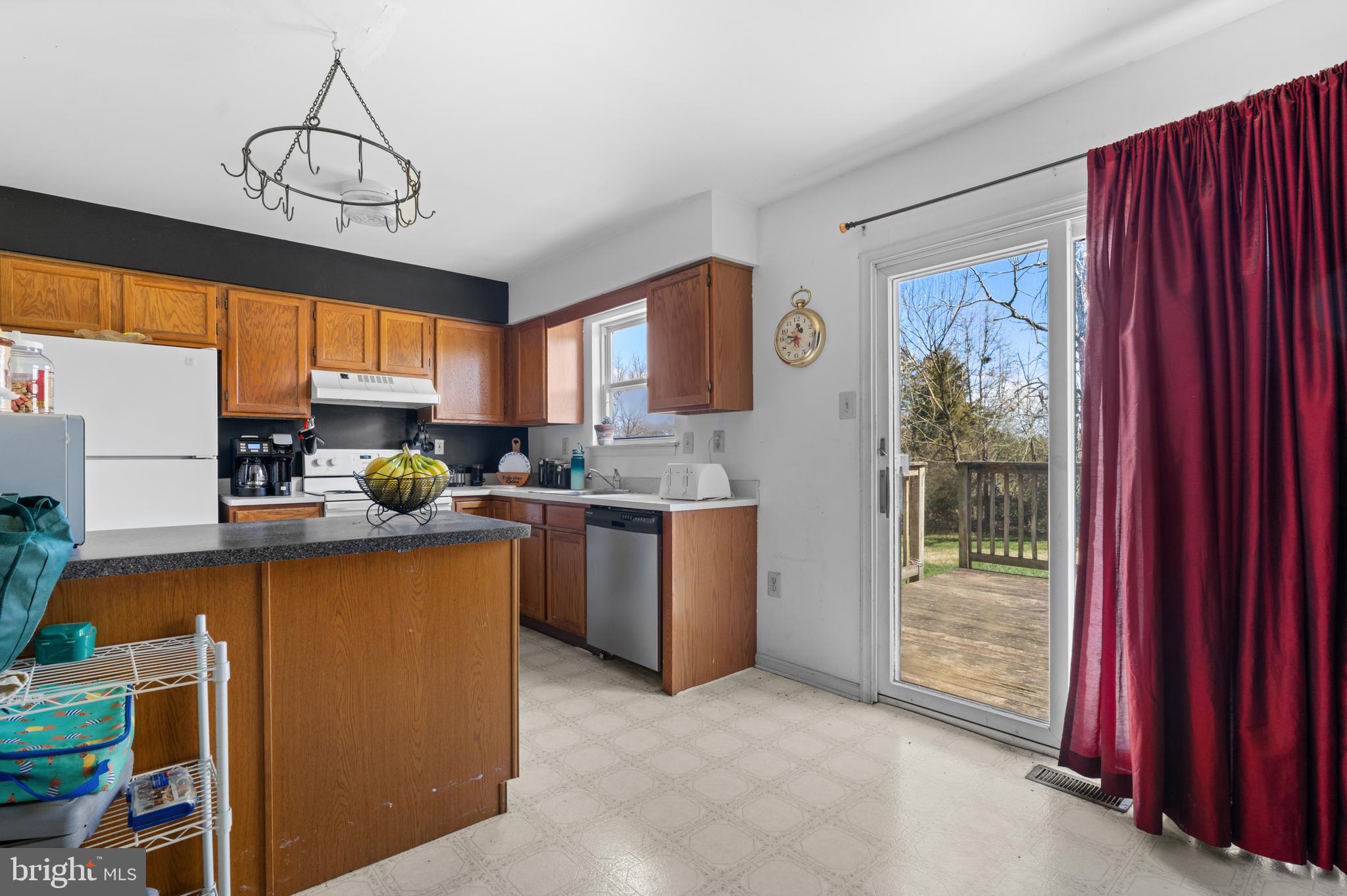 2012 Clover Mill Road Quakertown, PA 18951 - Photo 11 of 26