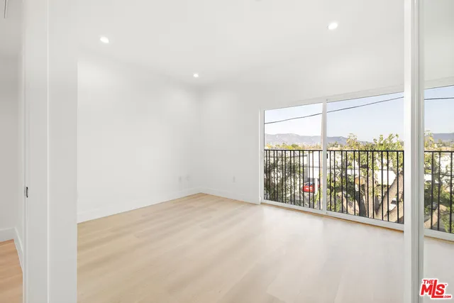 $3,995,000 | 5651 Case Avenue, North Hollywood, CA 91601