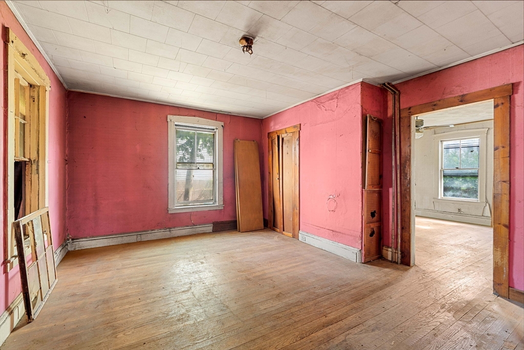 10 Pinkham Street Lynn, MA 01902 - Photo 5 of 15
