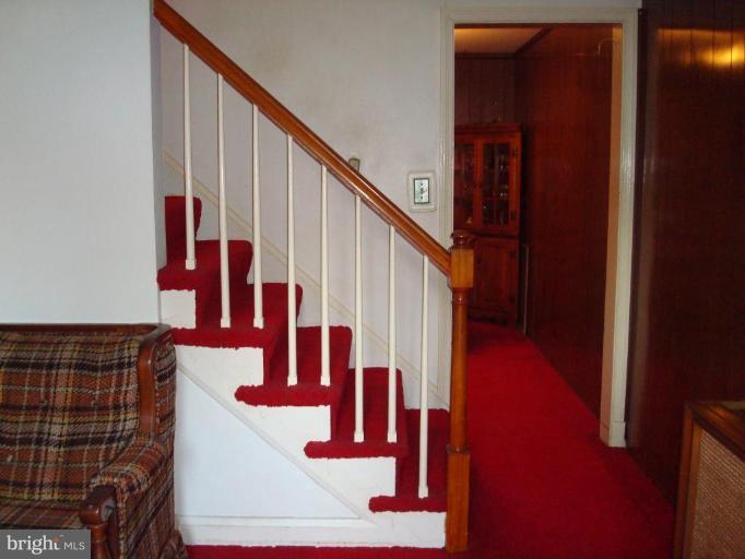 4436 Cedar Garden Road Baltimore, MD 21229 - Photo 10 of 27 Staircase