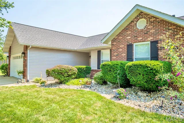 $310,000 | 1029 Andra Drive, Maryville, IL 62062