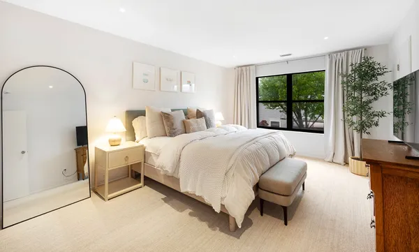 $25,000 | 50 Hubbard Lane, Unit 62, Southampton, NY 11968