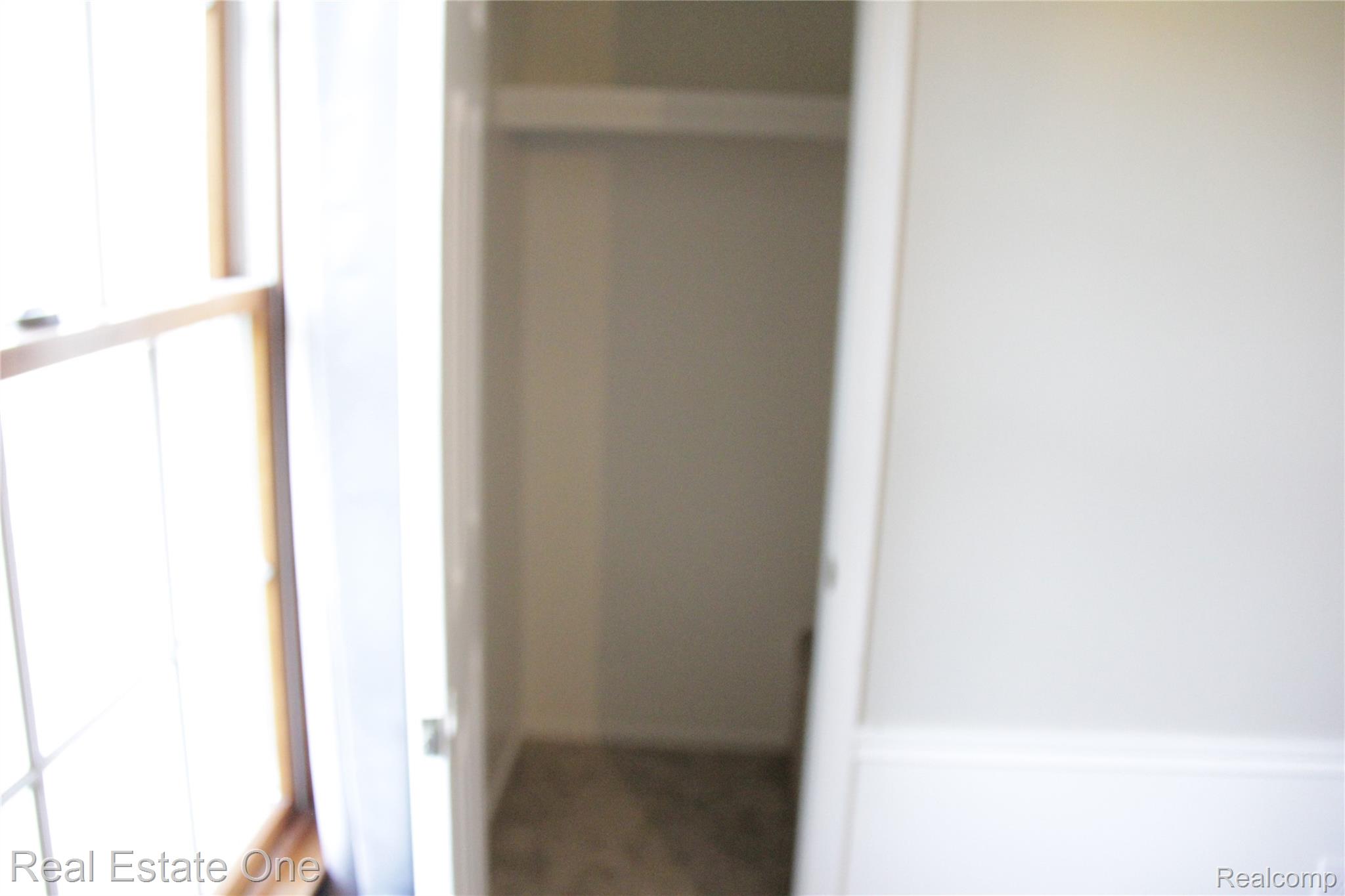 44777 Saltz Road Canton, MI 48187 - Photo 35 of 65 Closet