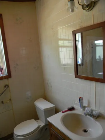 $165,000 | 302 1st Street, Ludington, MI 49431