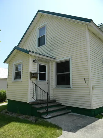 $165,000 | 302 1st Street, Ludington, MI 49431