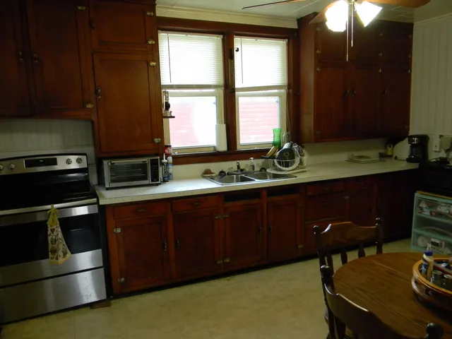 $165,000 | 302 1st Street, Ludington, MI 49431