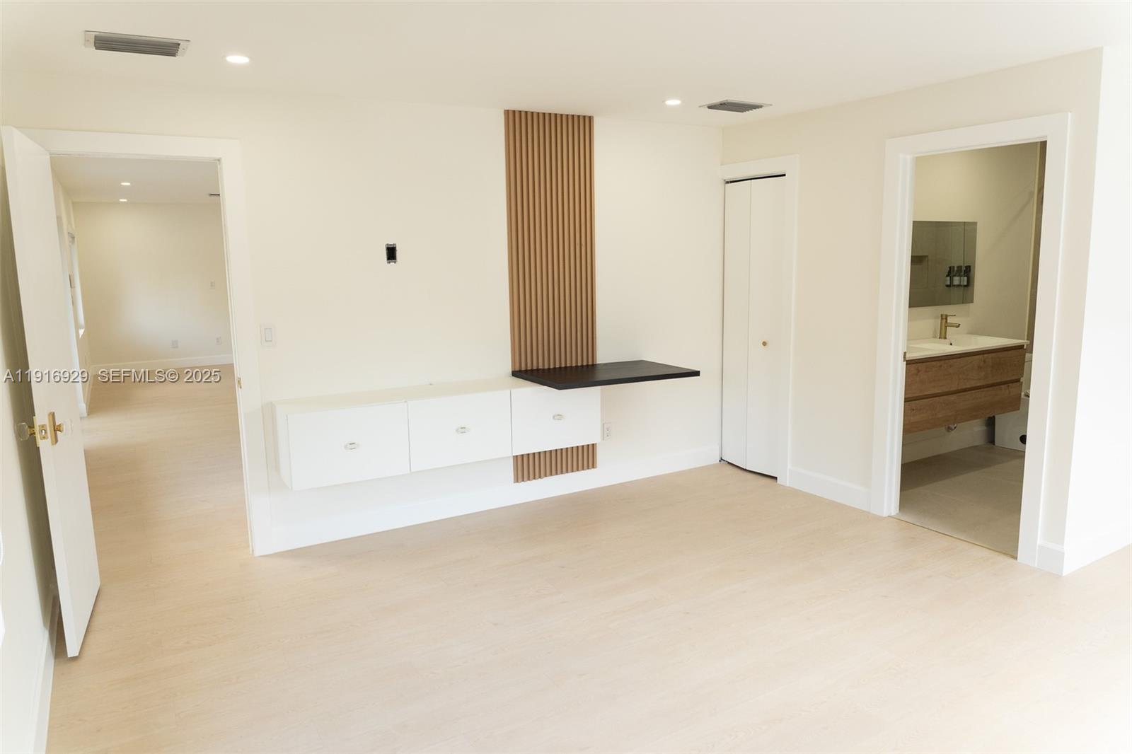 14868 Southwest 71st Lane Miami, FL 33193 - Photo 13 of 18