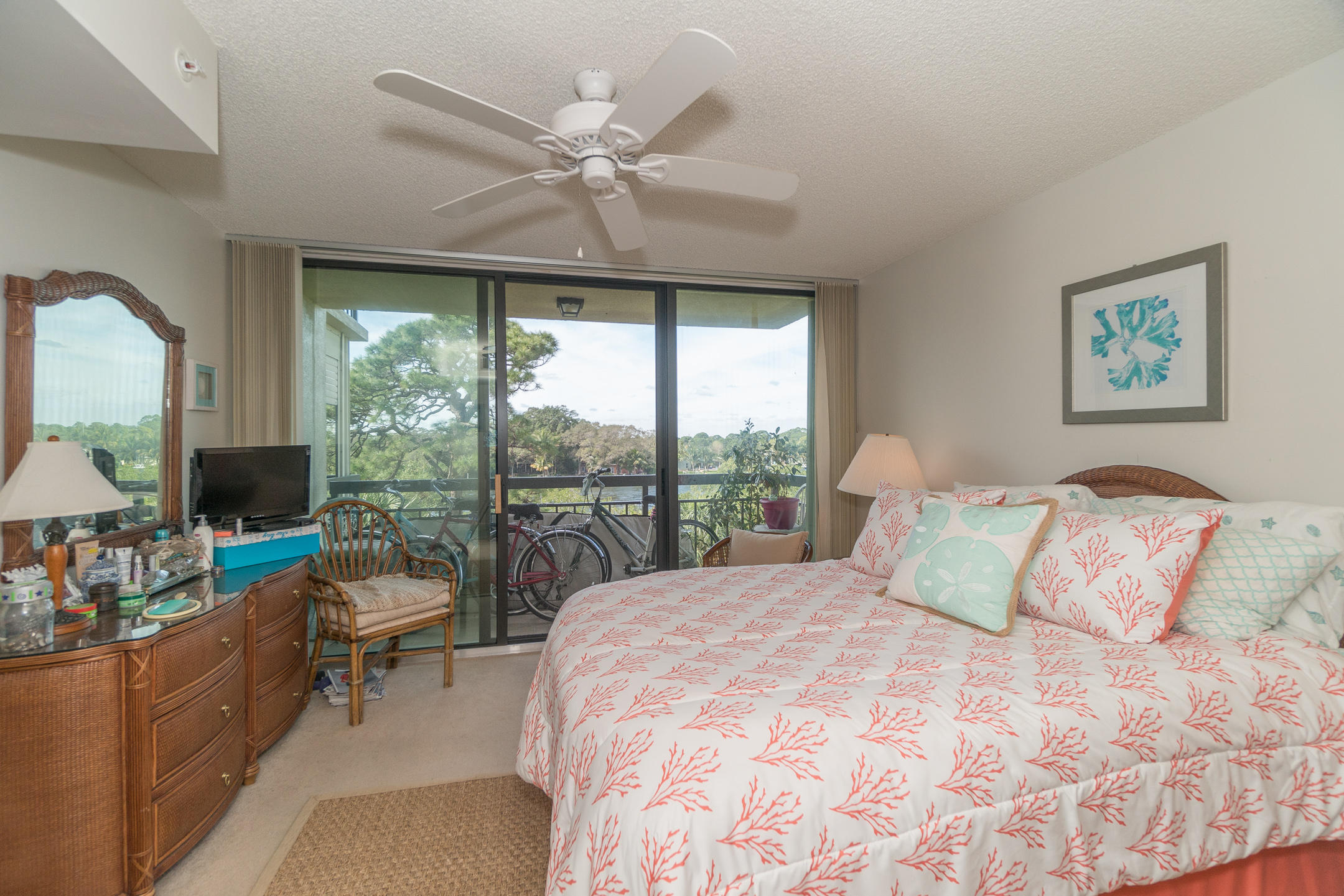 2101 Marina Isle Way, Unit 406 Jupiter, FL 33477 - Photo 11 of 28 BED MASTER 2
