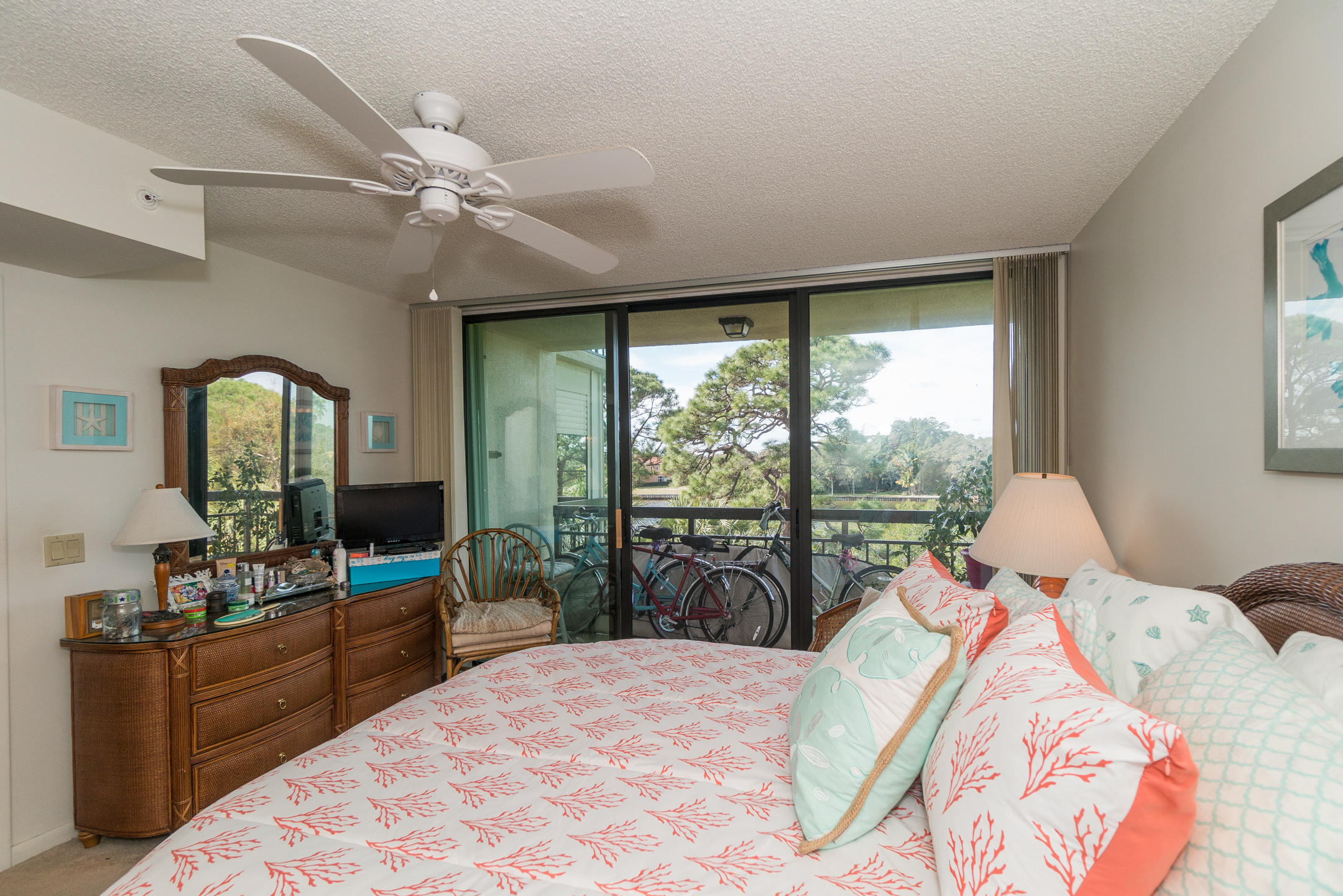 2101 Marina Isle Way, Unit 406 Jupiter, FL 33477 - Photo 13 of 28 BED MASTER 3