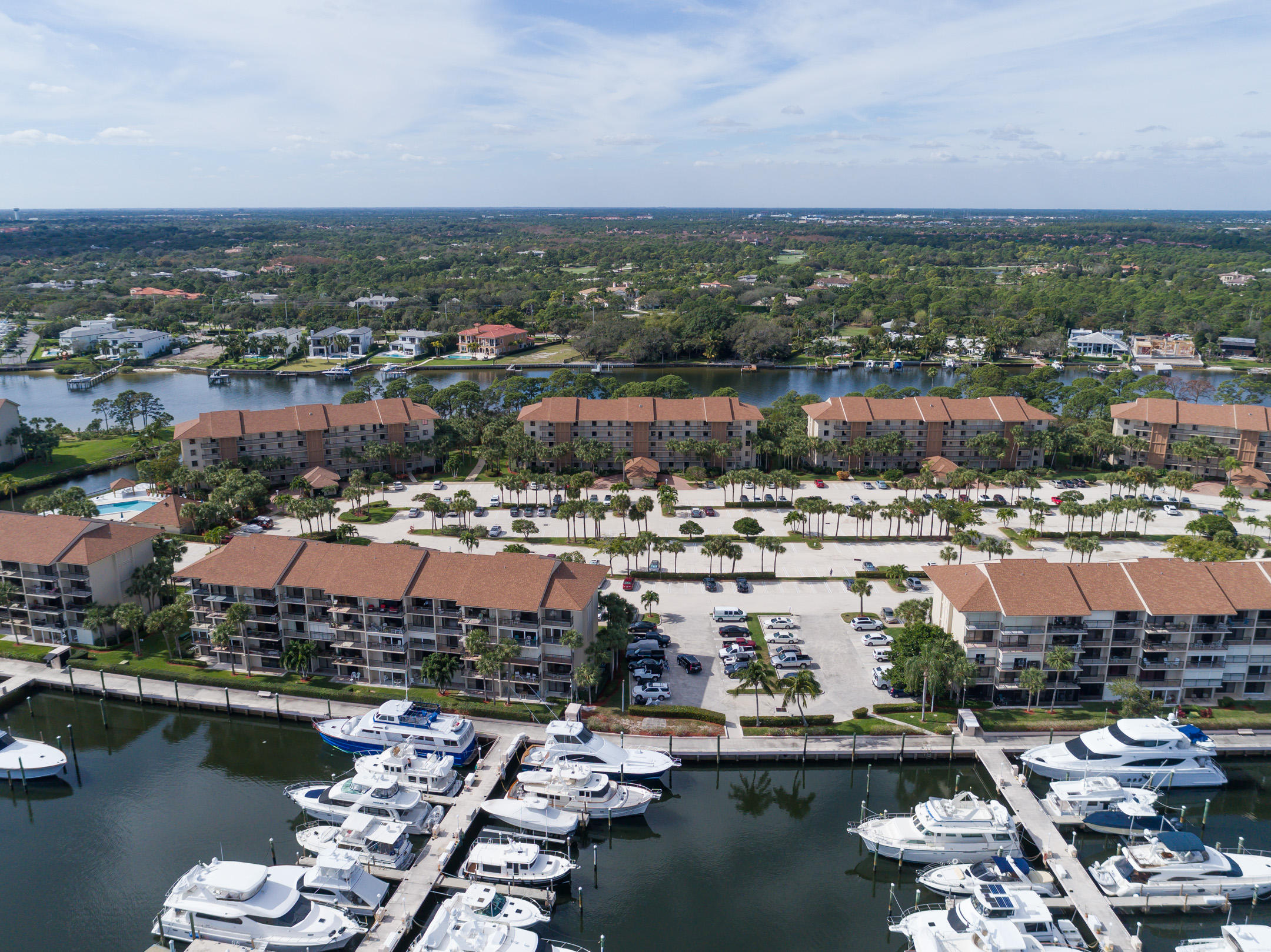 2101 Marina Isle Way, Unit 406 Jupiter, FL 33477 - Photo 24 of 28 MARINA TO INTRA CLOSE