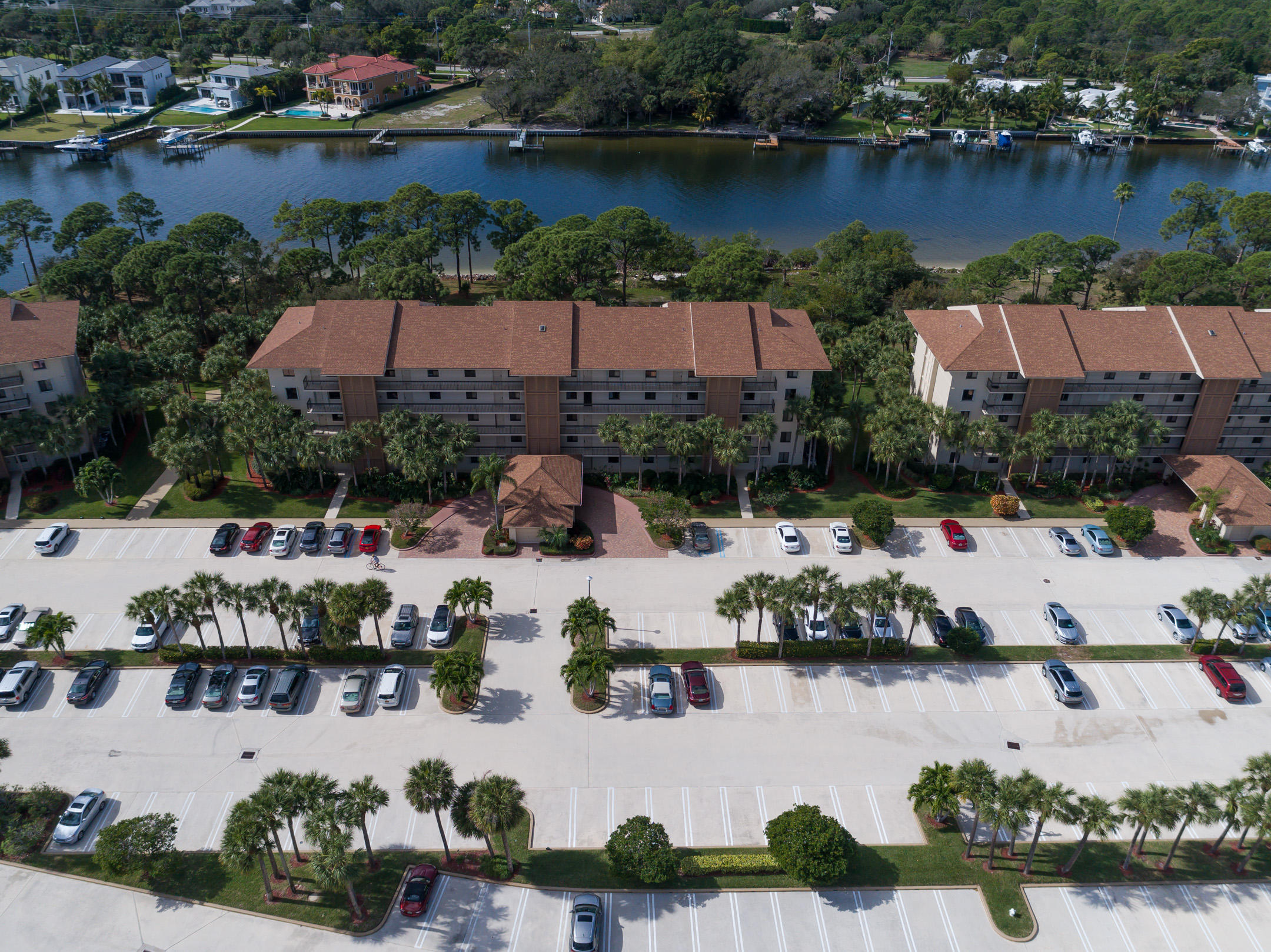 2101 Marina Isle Way, Unit 406 Jupiter, FL 33477 - Photo 25 of 28 FRONT INTRA 2