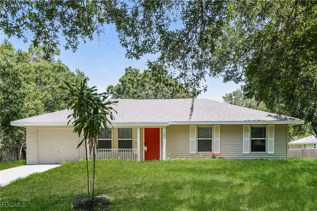 $1,900 | 284 Grove Road, Venice, FL 34293