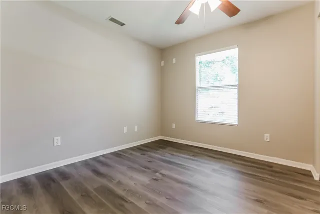 $1,900 | 284 Grove Road, Venice, FL 34293