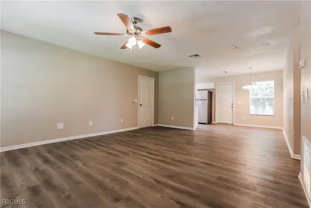 $1,900 | 284 Grove Road, Venice, FL 34293