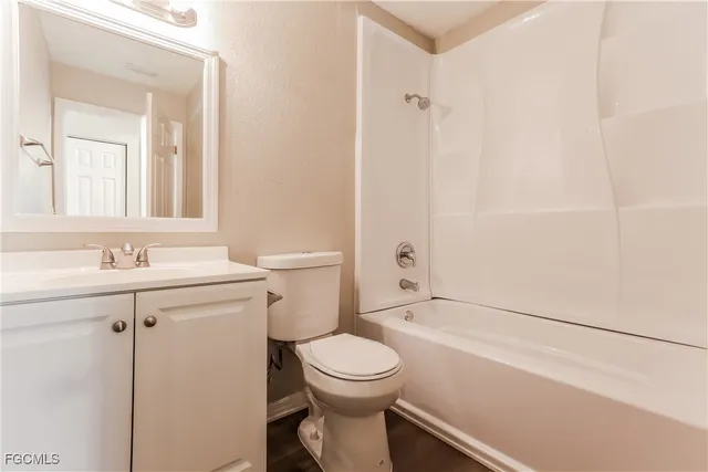 $1,900 | 284 Grove Road, Venice, FL 34293