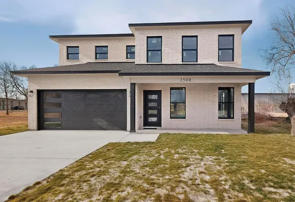 $379,000 | 1508 Park Street, Kaufman, TX 75142