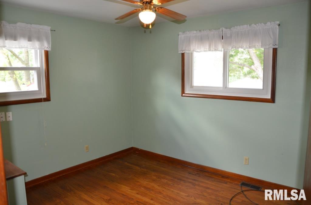 3404 3rd Street Moline, IL 61265 - Photo 10 of 19 Gallery Image 10