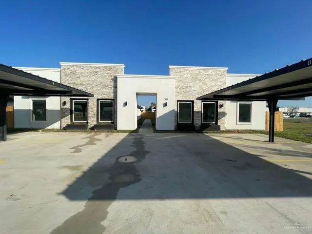 $1,400 | 2103 Selena Street, Unit 2, Mission, TX 78572