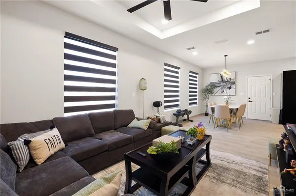 $1,400 | 2103 Selena Street, Unit 4, Mission, TX 78572