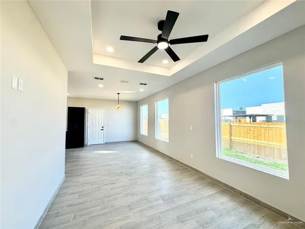 $1,400 | 2103 Selena Street, Unit 4, Mission, TX 78572