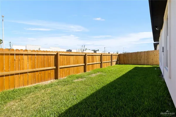 $1,400 | 2103 Selena Street, Unit 4, Mission, TX 78572