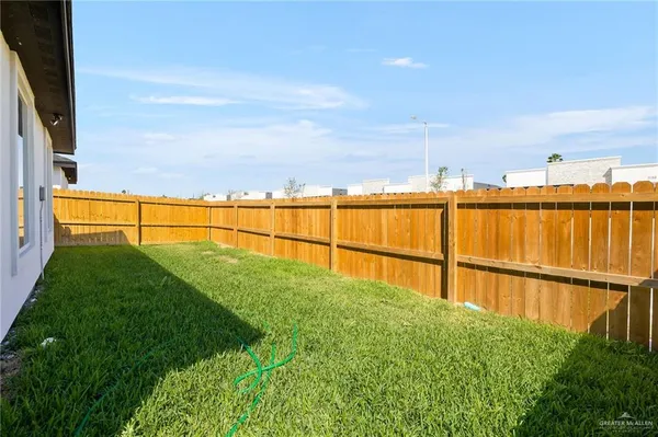 $1,400 | 2103 Selena Street, Unit 4, Mission, TX 78572