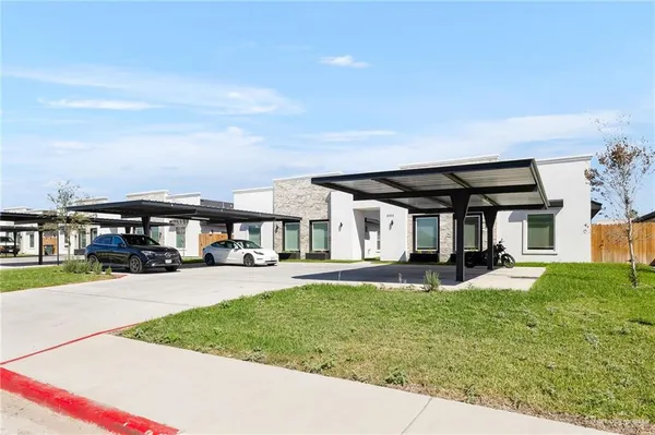 $1,400 | 2103 Selena Street, Unit 4, Mission, TX 78572
