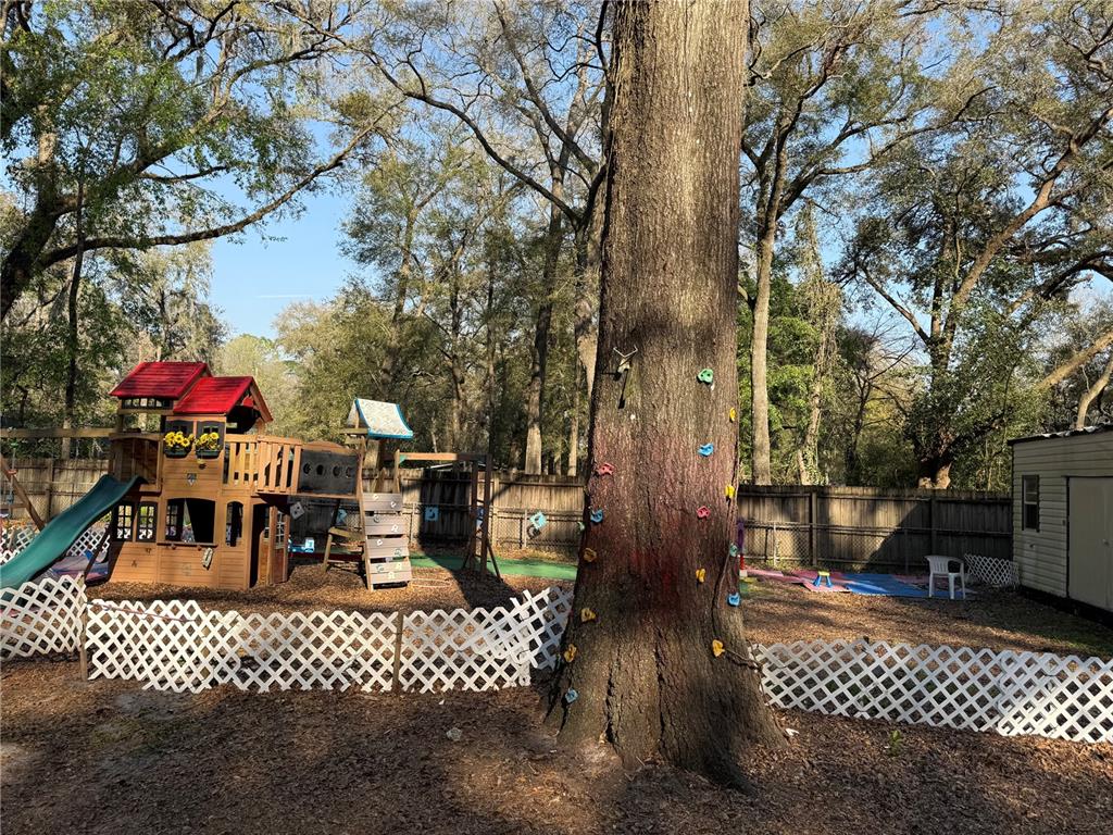 7713 Southwest 8th Avenue Gainesville, FL 32607 - Photo 27 of 32 a view of a outdoor space