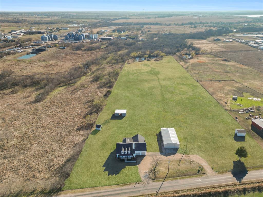 846 Old Tioga Road Gunter, TX 75058 - Photo 33 of 38 a view of a terrace with sky view