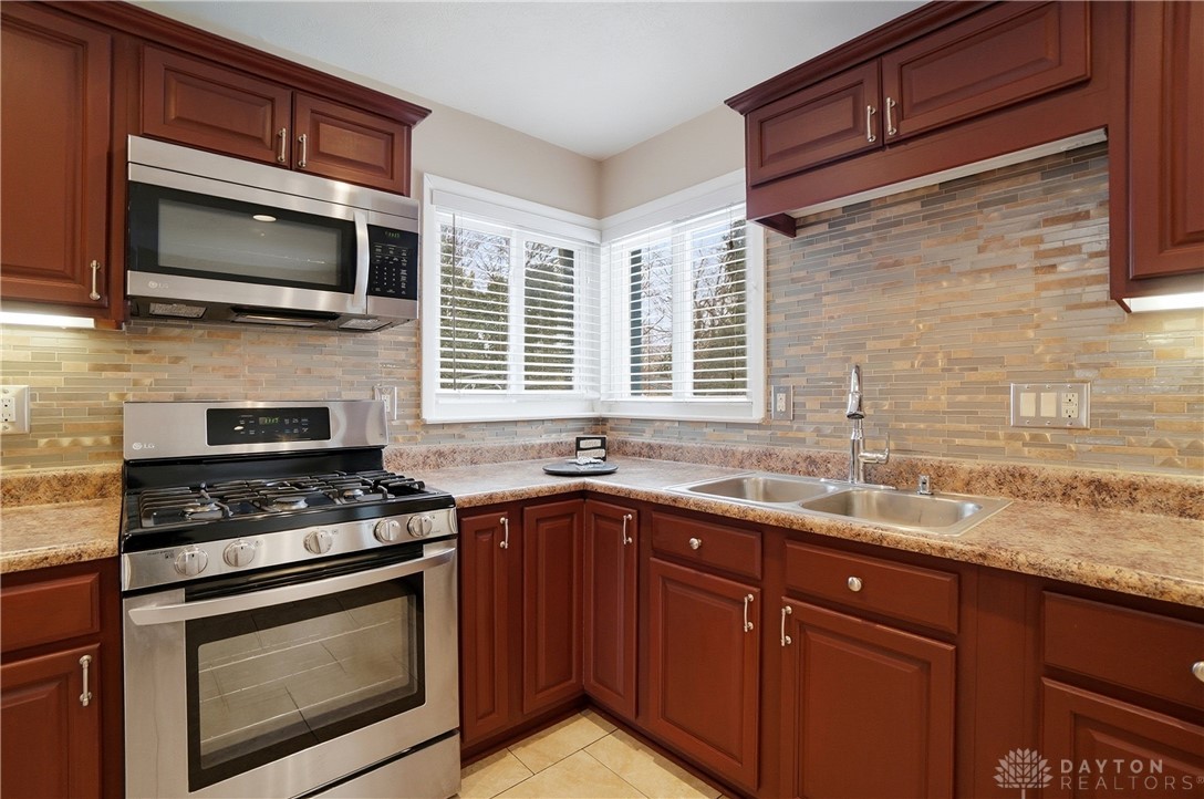 4769 Bigger Road Kettering, OH 45440 - Photo 10 of 56