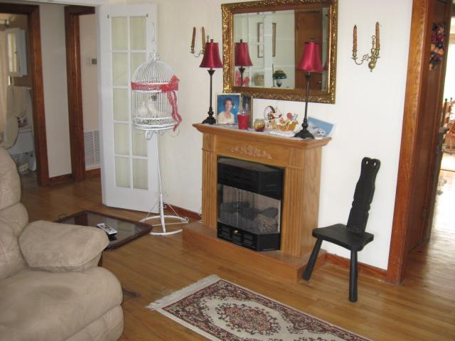 528 Mountain Valley Road Buchanan, VA 24066 - Photo 8 of 14 Living Room