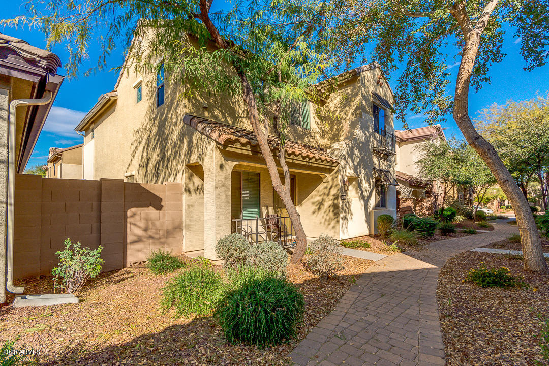 2539 East Boston Street Gilbert, AZ 85295 - Photo 3 of 37 03-Boston