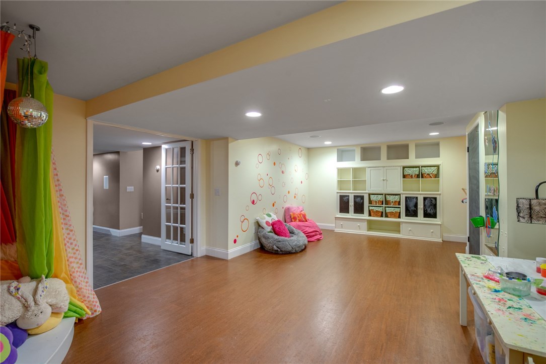 1500 S Road East Greenwich, RI 02818 - Photo 32 of 40 Gallery Image 32