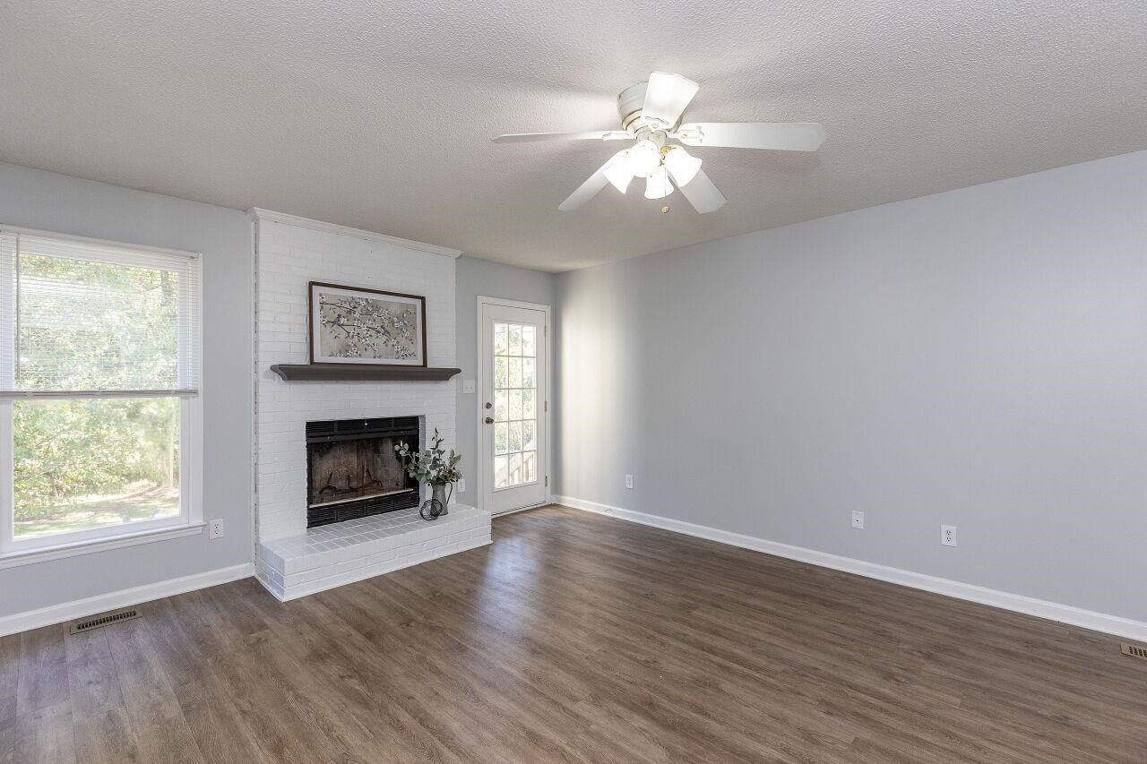 4100 Willow Haven Court Raleigh, NC 27616 - Photo 13 of 31 Living Room
