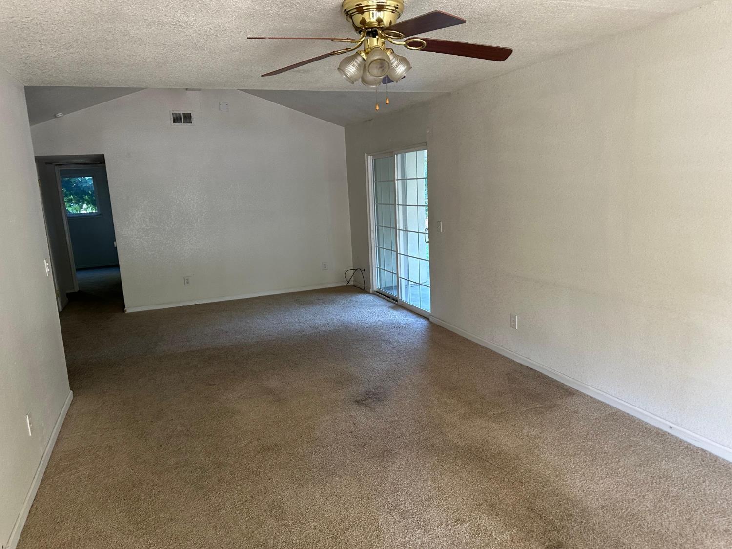 6005 Rowan Way Citrus Heights, CA 95621 - Photo 12 of 19