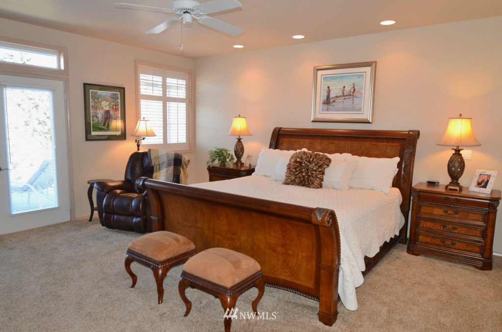 4407 South Lakeshore Road Chelan, WA 98816 - Photo 15 of 24 Gallery Image 15