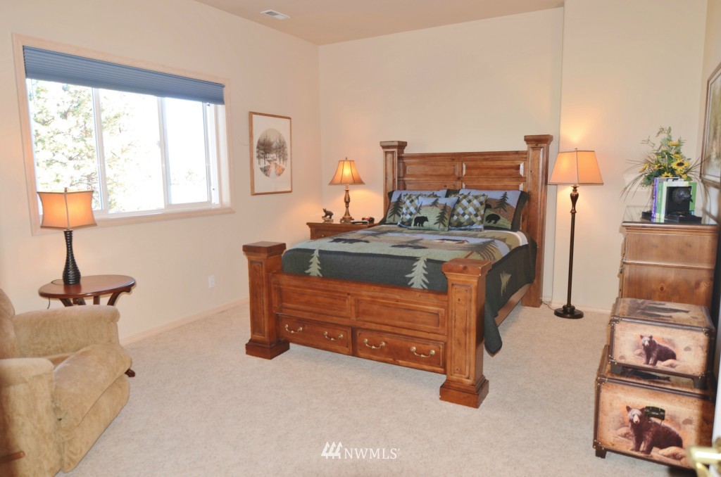 4407 South Lakeshore Road Chelan, WA 98816 - Photo 22 of 24 Gallery Image 22