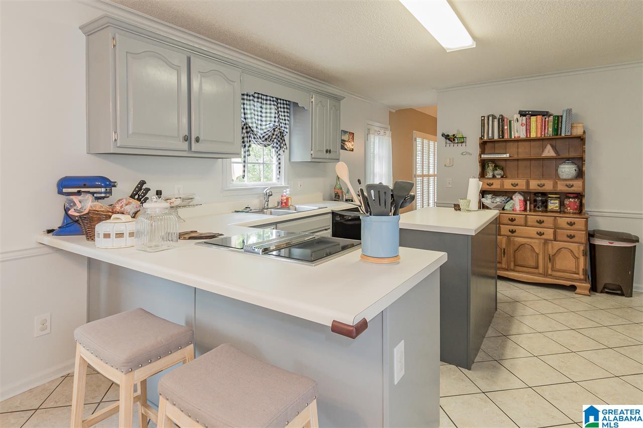 2702 Chestnut Way Pinson, AL 35126 - Photo 10 of 36