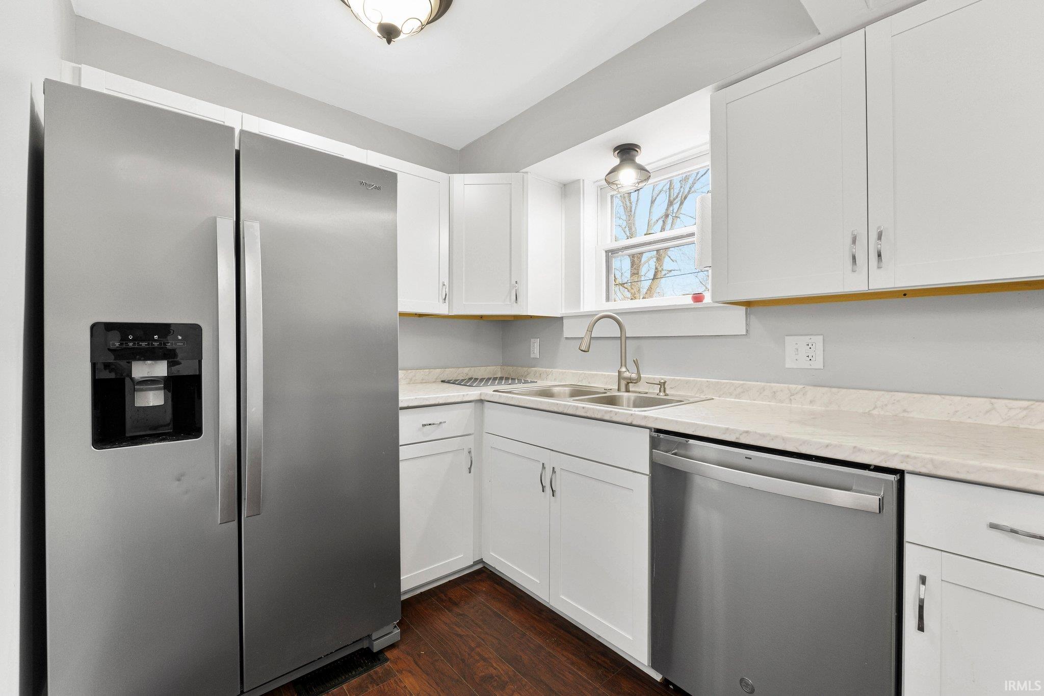 326 Arcadia Court Fort Wayne, IN 46807 - Photo 12 of 34